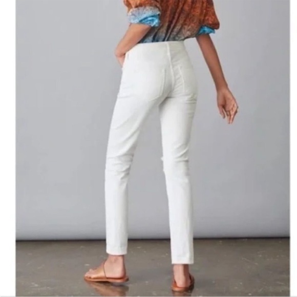 Anthropologie PILCRO White BOYFRIEND Distressed Jeans size 30 - Picture 2 of 14